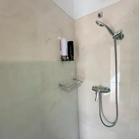 Encantador Atico A 2,6 Km De La Playa Apartment