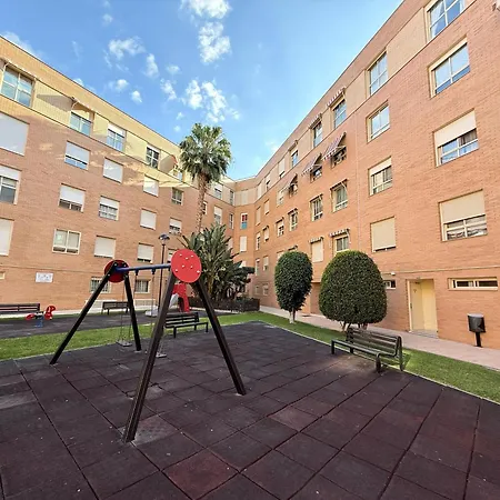 Apartment Encantador Atico A 2,6 Km De La Playa